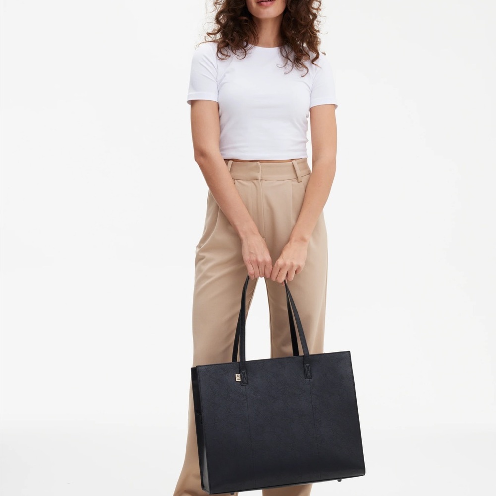 Beis The Large Work Tote 
in Black